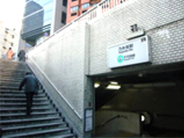 乃木坂駅(千代田線)からのアクセス